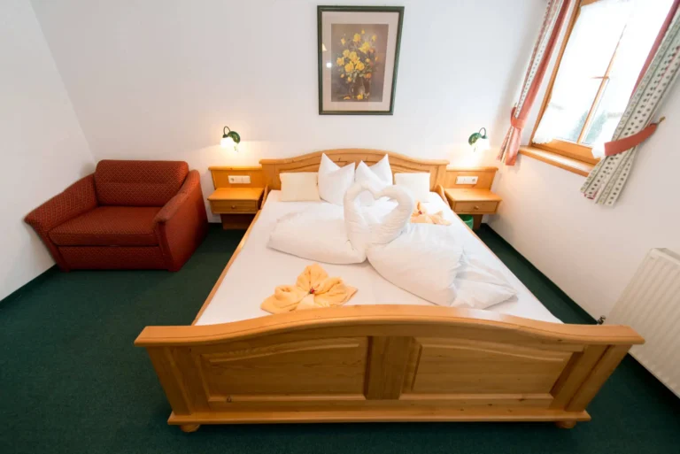 DZ Gailtalblick_AP Dolomitenblick Schlafzimmer4